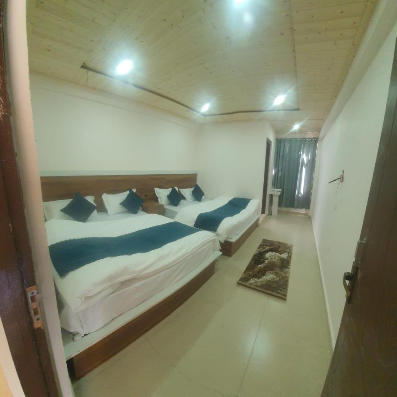 Hotel Geeta Badrinath Esterno foto